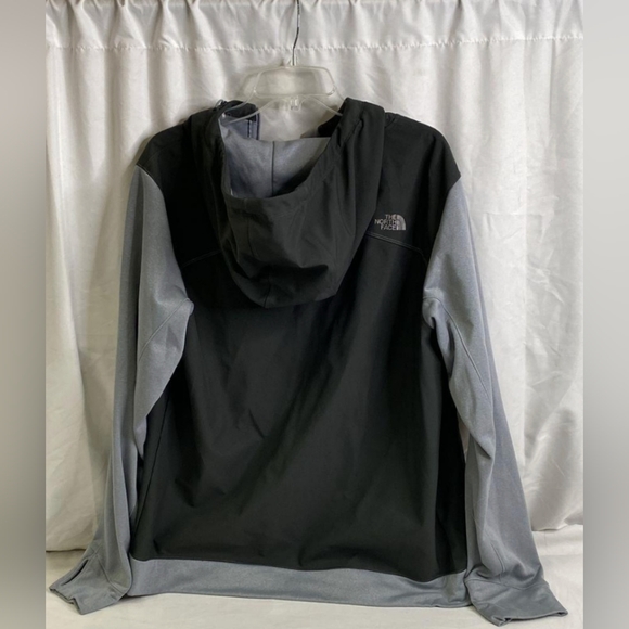 The North Face Kilowatt Varsity Jacket - Men's Size L Used Excellent MSRP $130 - Picture 5 of 8